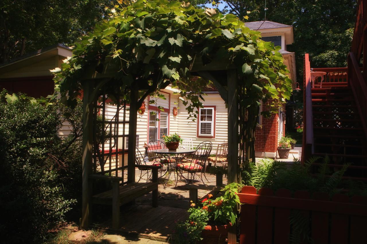 The Australian Walkabout Bed & Breakfast Bed & Breakfast Willow Street